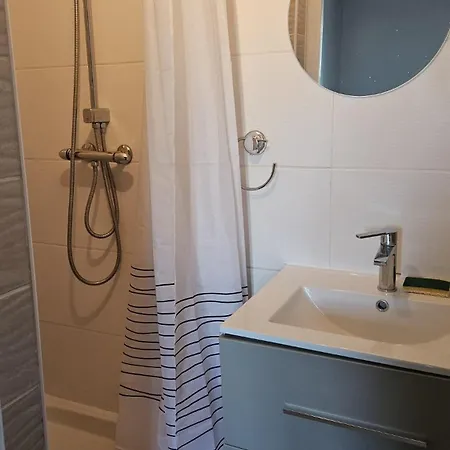 La Batisse A Deux Tours Casa vacanze Lalbenque