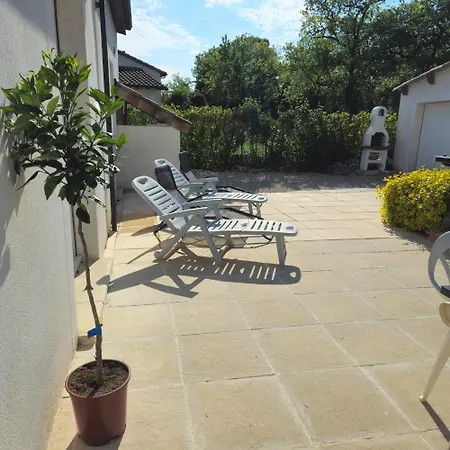 La Batisse A Deux Tours * Lalbenque